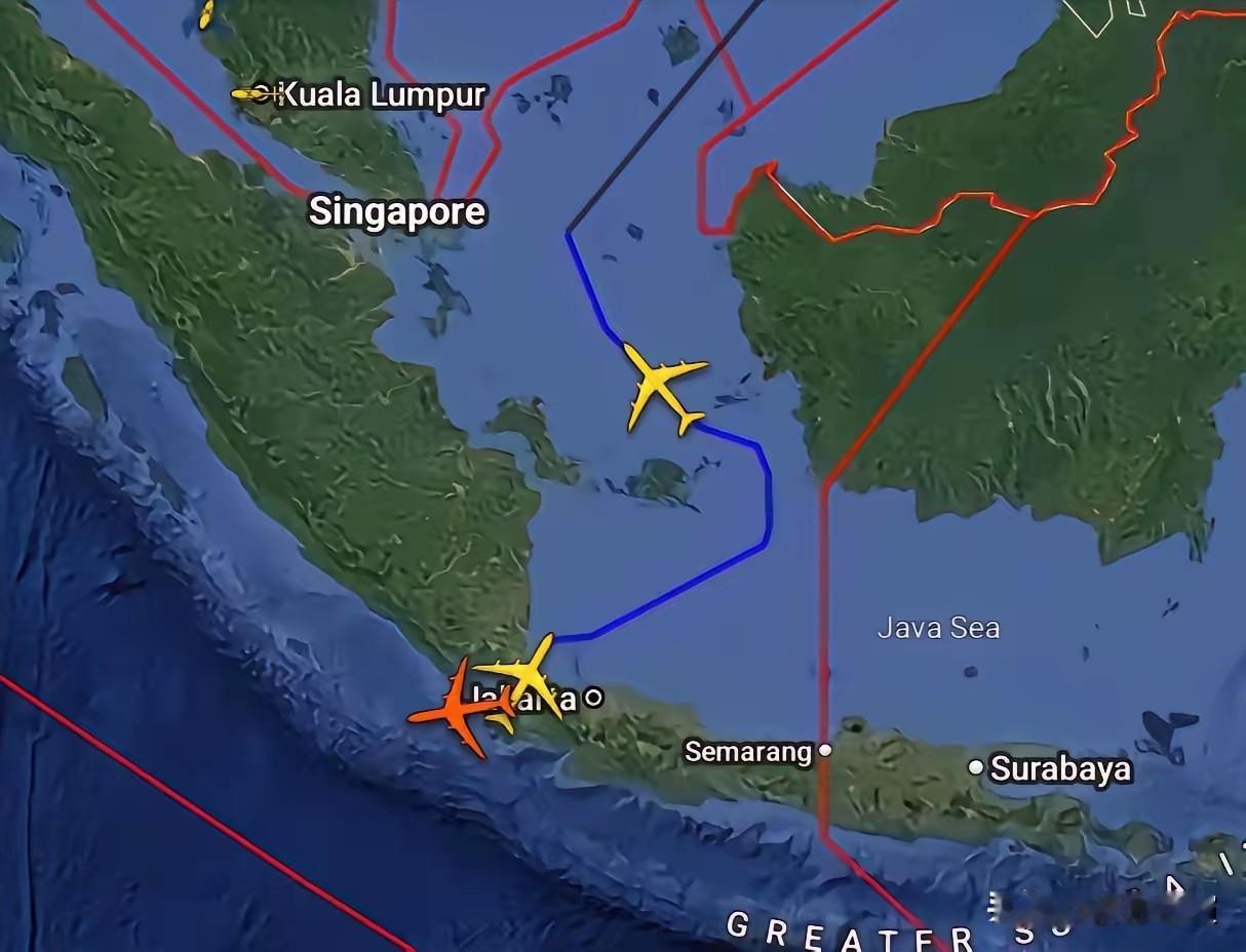 大战可能马上开始了，雷达显示，印太地区有三架空中加油机从日本起飞，它们避开了所有