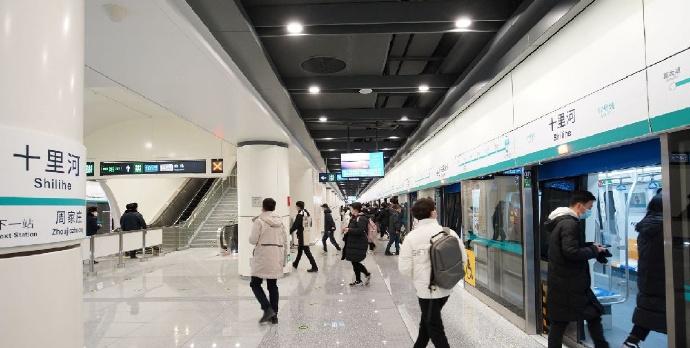 今天是世界流感日，2025年又逢“早立冬” ，全国各地气温骤降一夜入冬。小编温馨