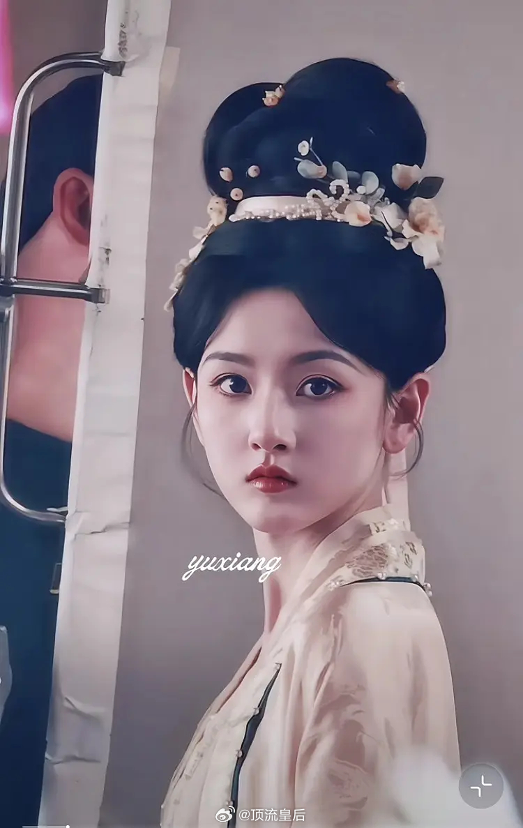 宋祖儿司宫令路透好漂亮，软萌灵动。 