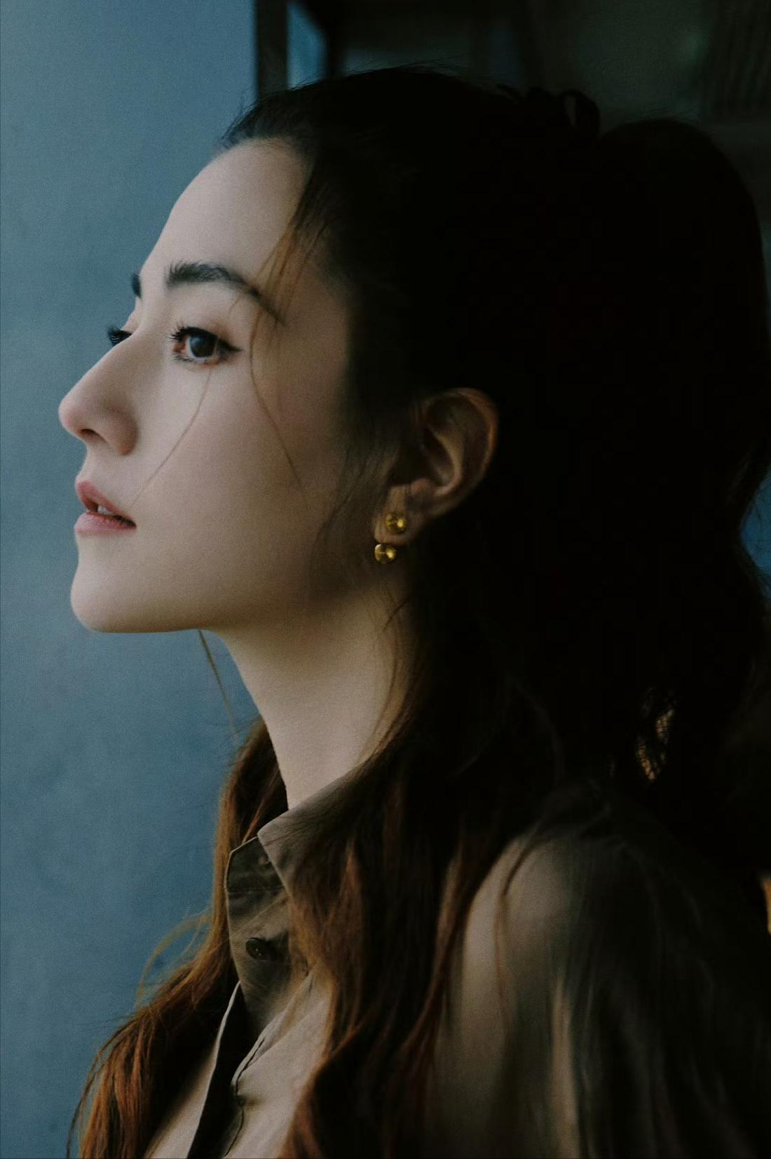 演员娜然，俄罗斯人，中文不好，进入乌尔善的封神剧组，第一关就是语言关，要学中文，