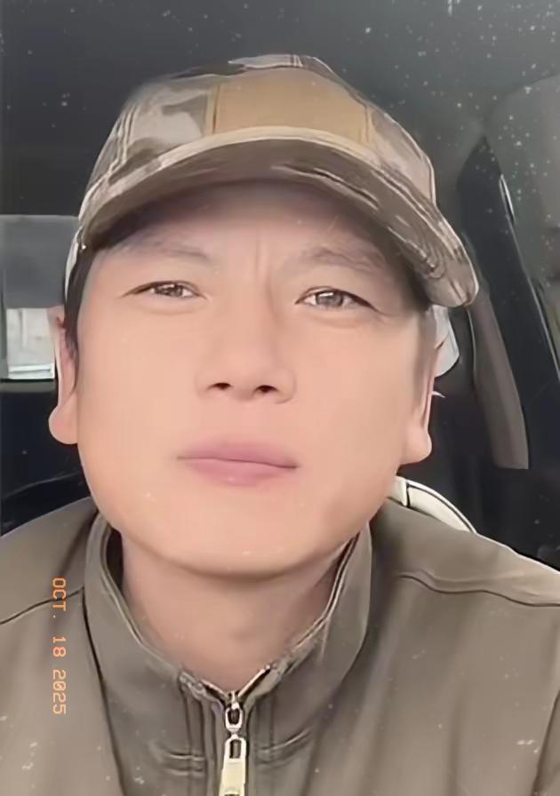 黑龙江小哥说了丁一家属说给了 10 万块钱，他本人回应没有要，他的无人机是看农田