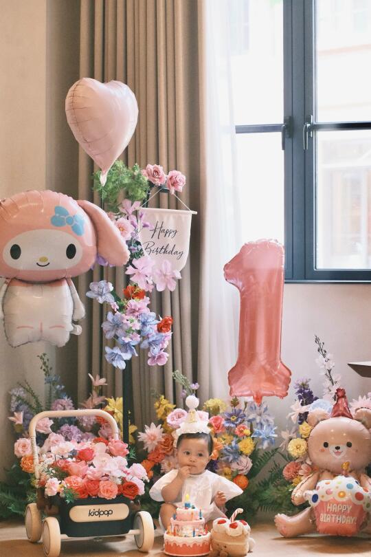 小手办的第一个生日🎂