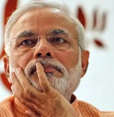 特朗普拿起屠刀挥向印度，莫迪被逼到绝境，时隔五年访华哀求中国

最近有个事儿挺有