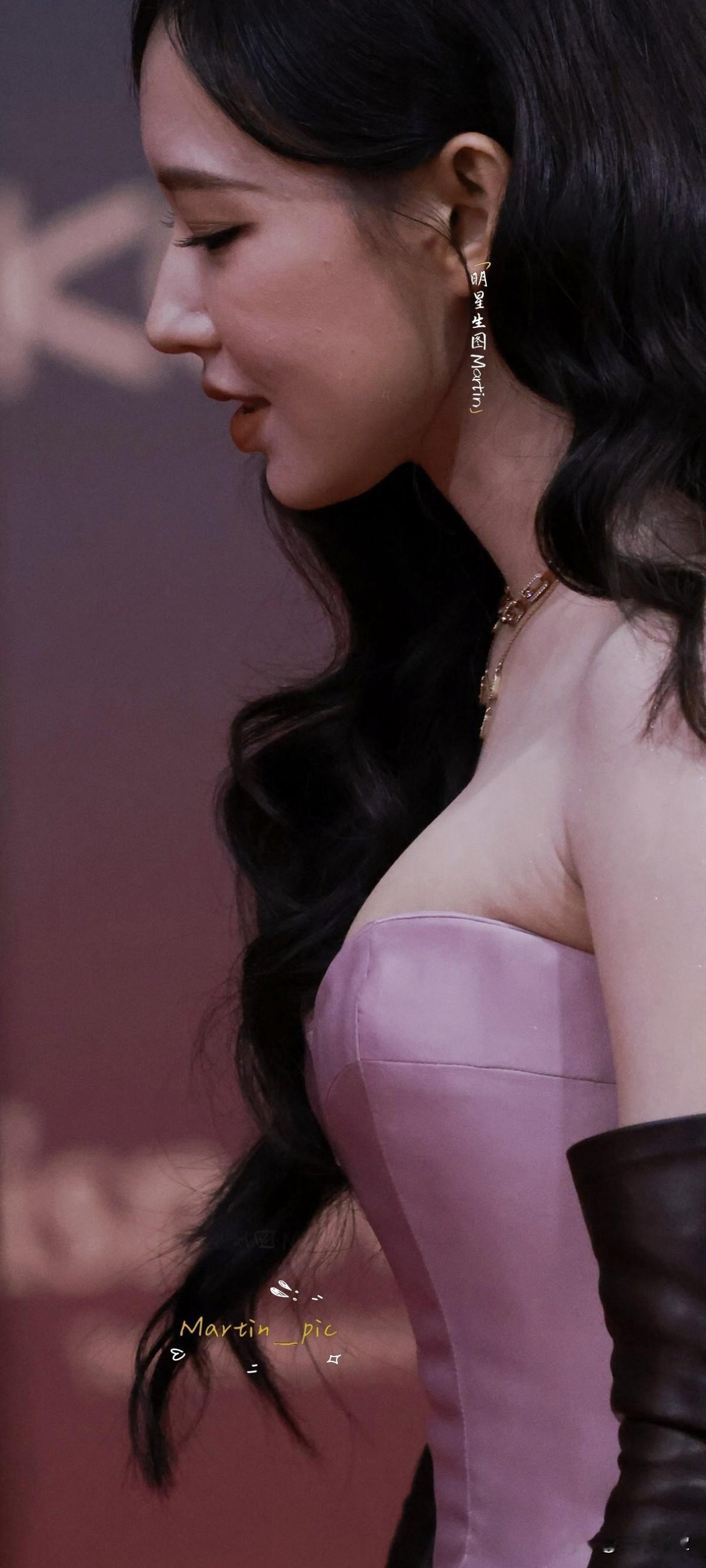 娱乐圈女明星,你认为谁最漂亮?程潇 影响力盛典生图掉落~
粉色诱惑