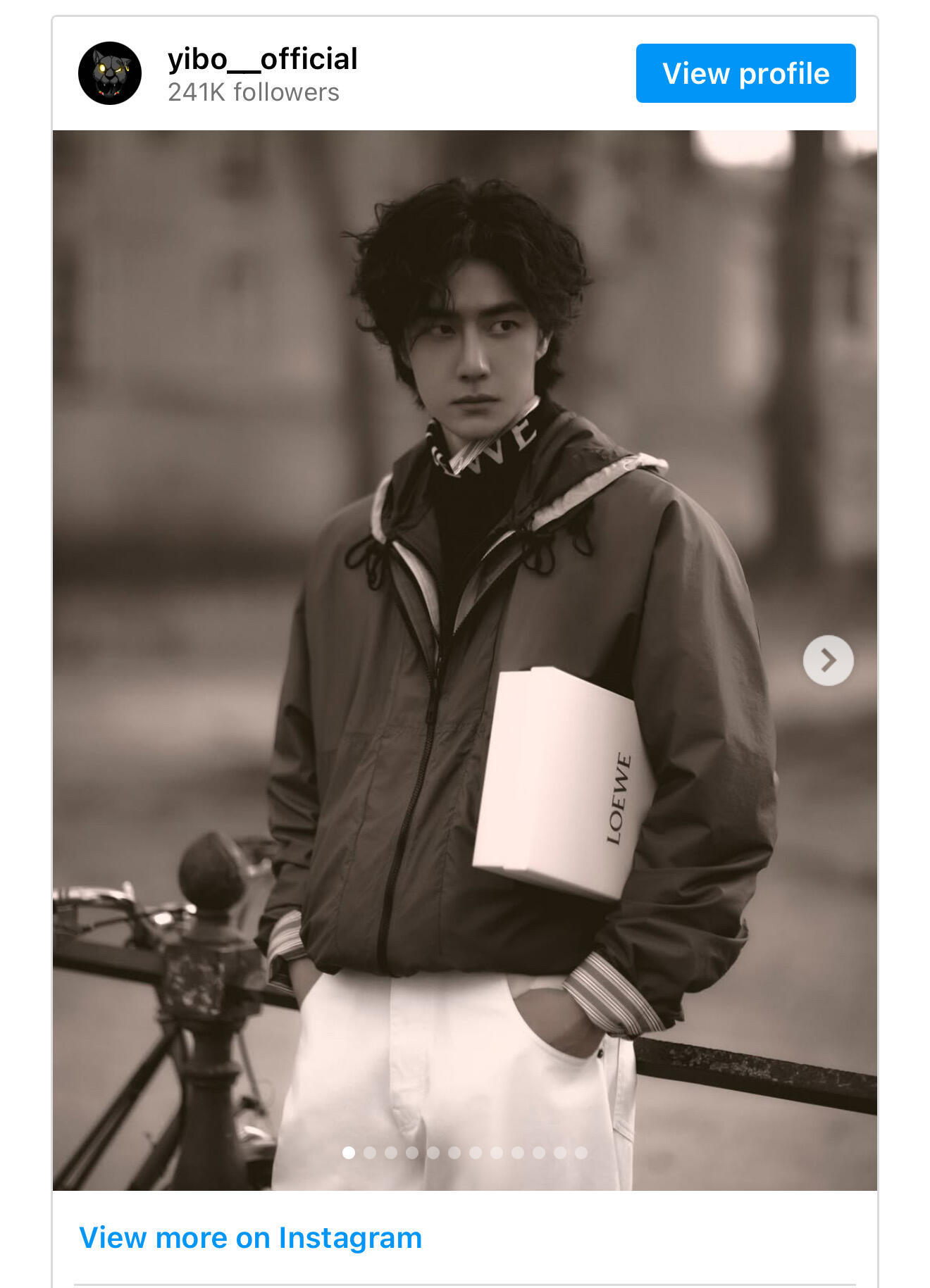 巴黎时装周结束后时尚媒体开始回顾点评了，王一博一定是入选的。No manners