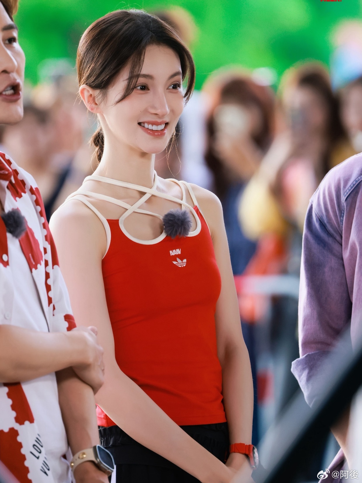 金晨怼脸拍美我一跳不是金晨怎么越来越美了[捂嘴哭][捂嘴哭][捂嘴哭]果然娱乐圈