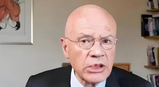 一个80岁的英国老头，在复旦说了句大实话：中国走对了一步，才没让这个世界彻底崩盘