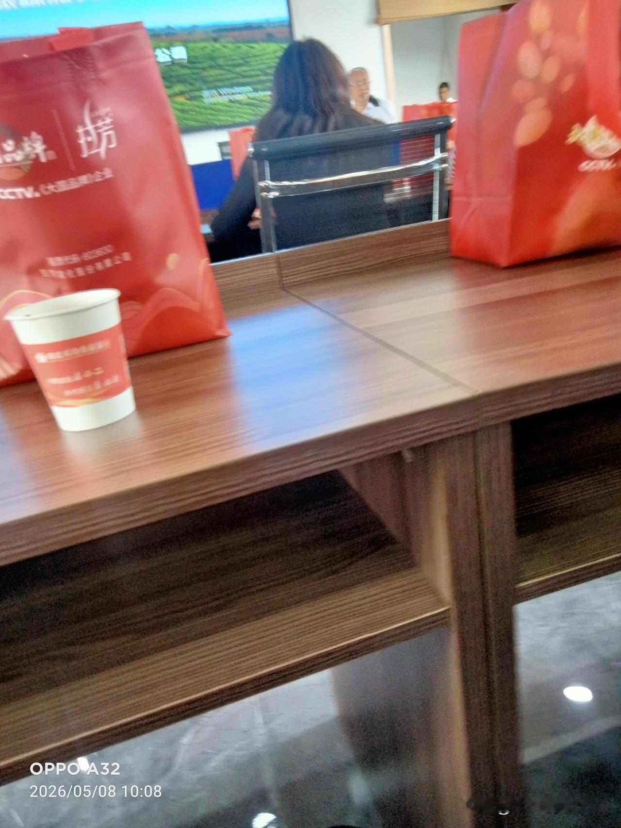 6.66 今天在志顺听了一个小时的课，领了伴手礼礼品，然后顺便带上一些小礼品回家
