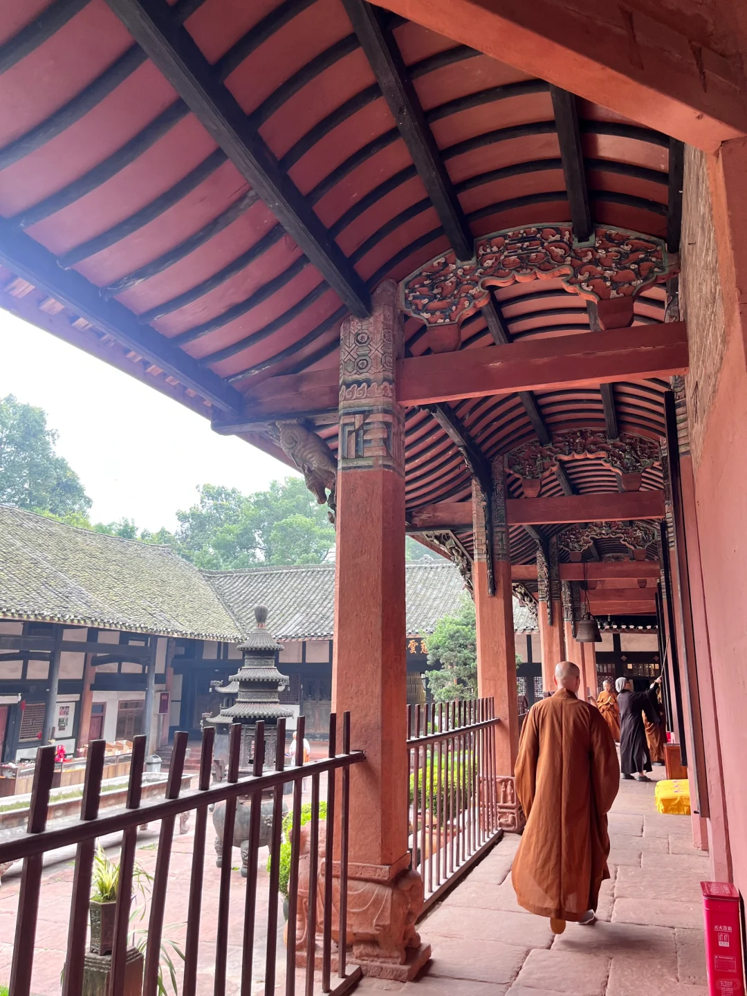 有空就去庙里 泸州的千年古寺