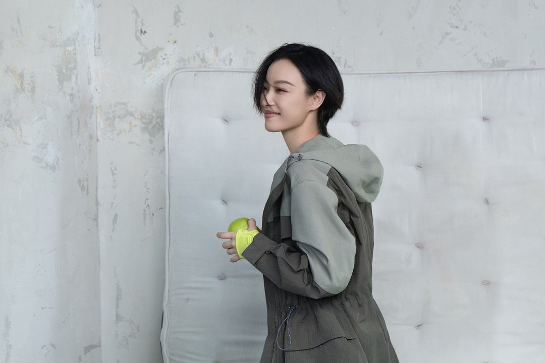 倪妮芭莎电影五月刊封面 倪妮千面缪斯芭莎封面 倪妮这组封面杀疯了。千面缪斯不是随