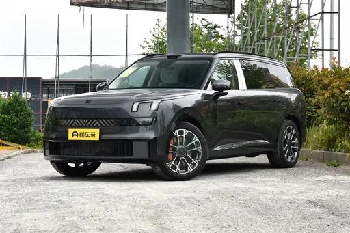 同样30多万，买领克900新车，还是去看二手豪华SUV？
 
如果把预算卡在30