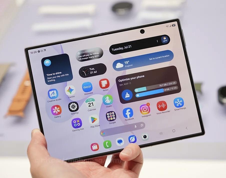 其实我觉得吧，三星Galaxy Z Fold8内屏这颗摄像头是不是没必要非得放在