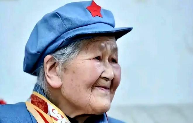 105岁，全国最后一位长征女红军，从此再也没了。7月22日凌晨，王全英老人在医院
