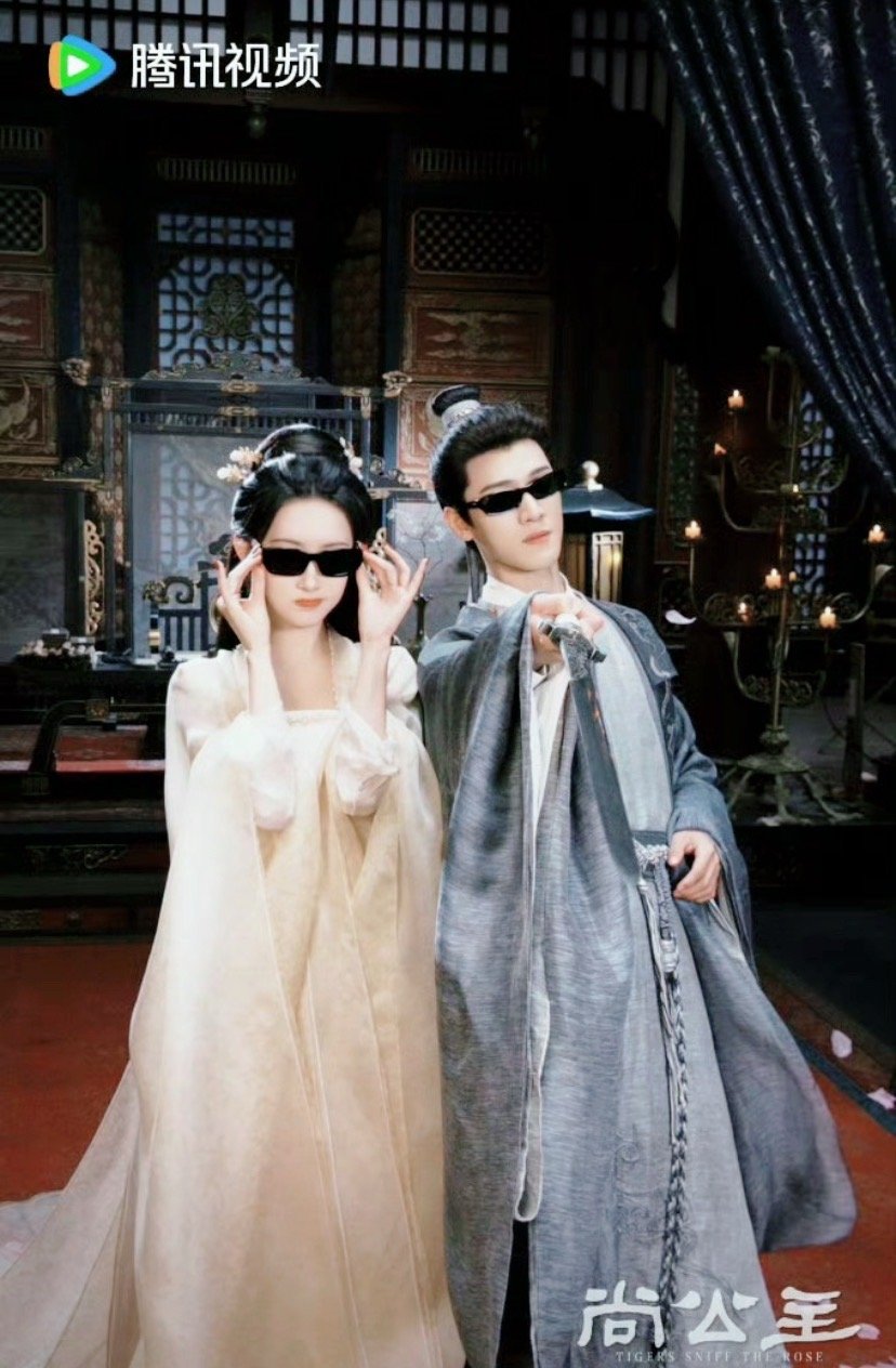 孟子义和李昀锐真的太好嗑了！新剧物料一出来就甜度超标，古装混搭墨镜又潮又有氛围感