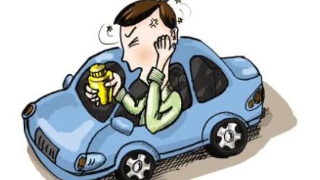 看淡开车养车，舒心出行自在心安——
 
如今不少人都学着考驾照、买私家车，旁人说