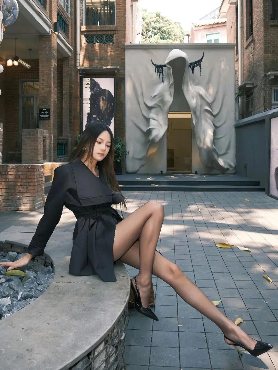 女人都喜欢穿高跟鞋吗[kiss]
