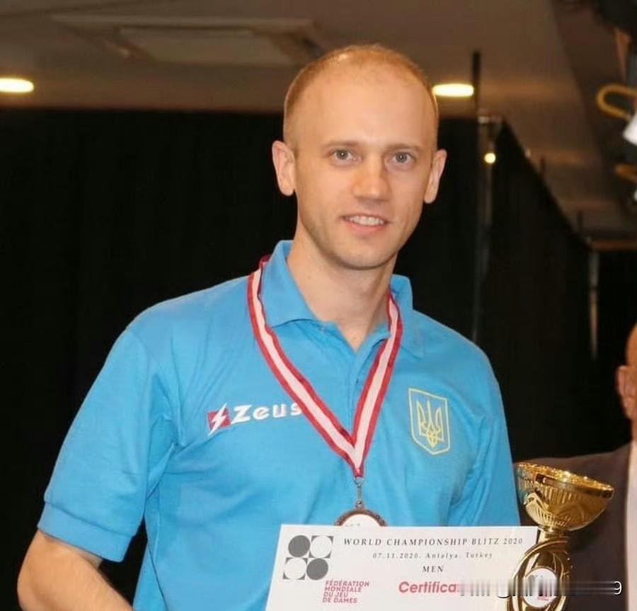 乌克兰国际跳棋世界冠军阿尼凯耶夫已被动员，随即被分配到了乌克兰著名的突击部队。