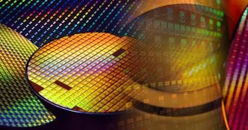 消息称全球半导体季度销售额 在今年三季度首次超过2000亿美元