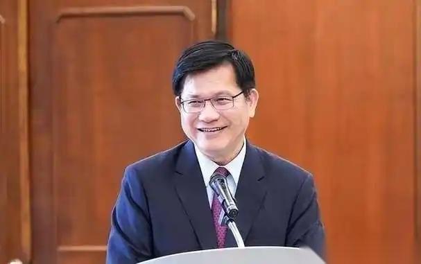 就在刚刚，
台“外长”林佳龙发布严正声明，
3月8日，针对中国外长王毅在记者会中