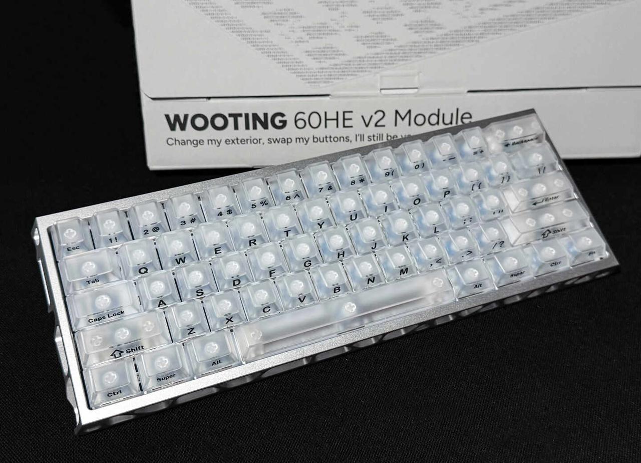白浪屿✖️满改wooting60v2
干净+清透，把简约高级感藏进通透里。
每天