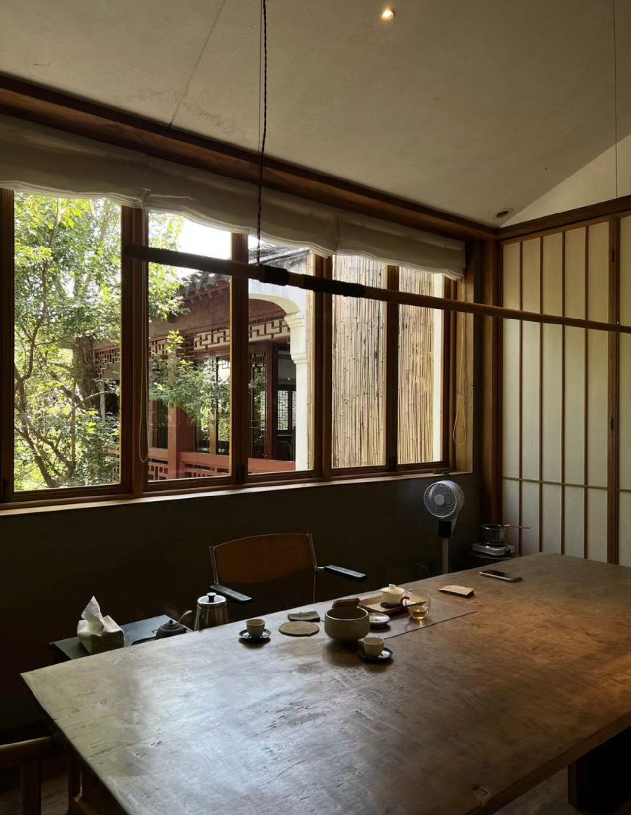 茶，是一片神奇的叶子，它能连接人心。 