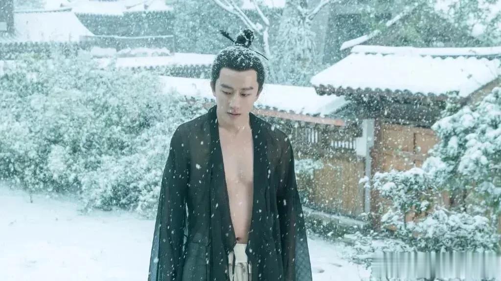 拍《猫妖传》时，陈凯歌下了血本，整整花了10个亿，拍摄期间，陈凯歌对黄轩说：“大