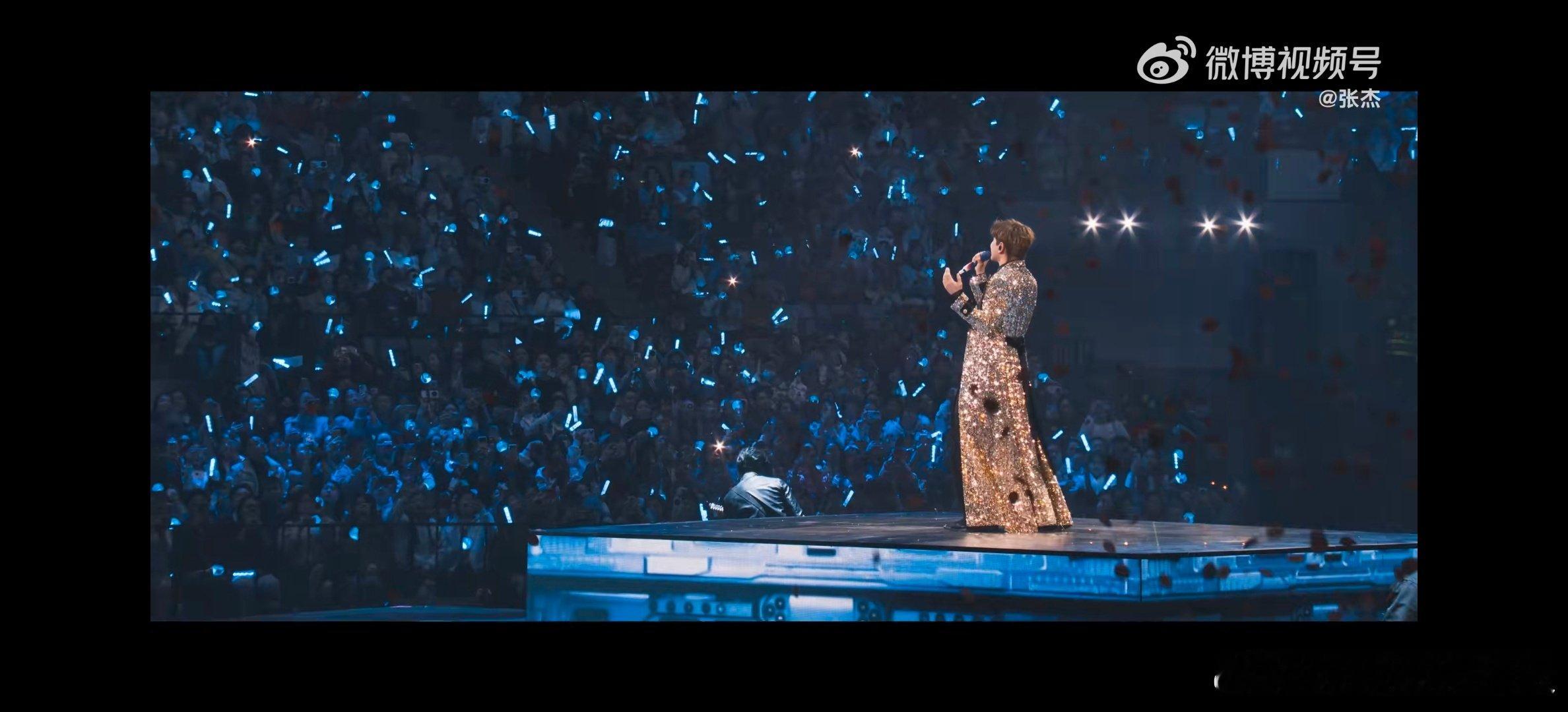 张杰演唱会九场高光回顾 张杰未LIVE巡回演唱会九场巡演场场封神！张杰把演唱会做