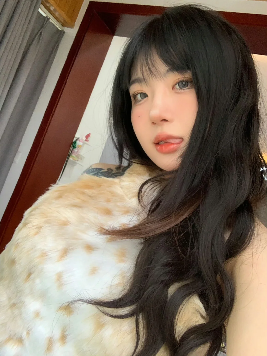 这个妆也太美了！救救！！！喜欢惨了
