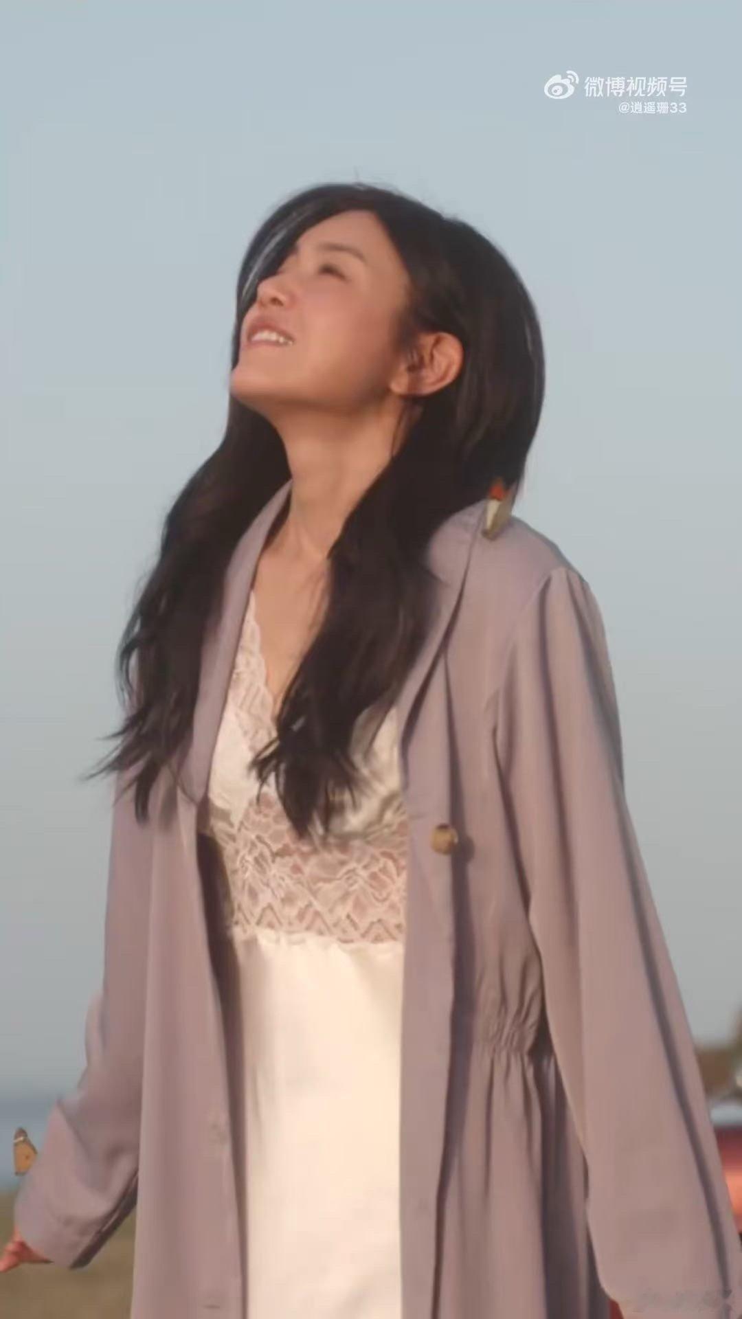 陈妍希还是太全面了 她的表演让人共情，她的音乐让人沉浸，她的创作让人回味。这种三