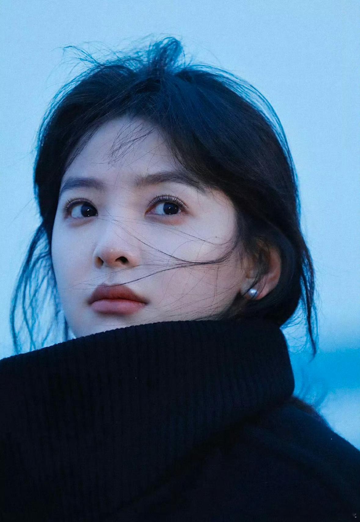 章若楠发量 白月光一样的存在，少女感满满～ 