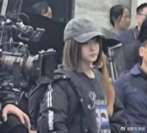 关晓彤在拍什么新剧啊？ ​​​
