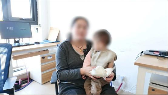 万没想到！2026年1月31日报道，河南1岁男童喂兔子时手指被咬断，家长将兔子开