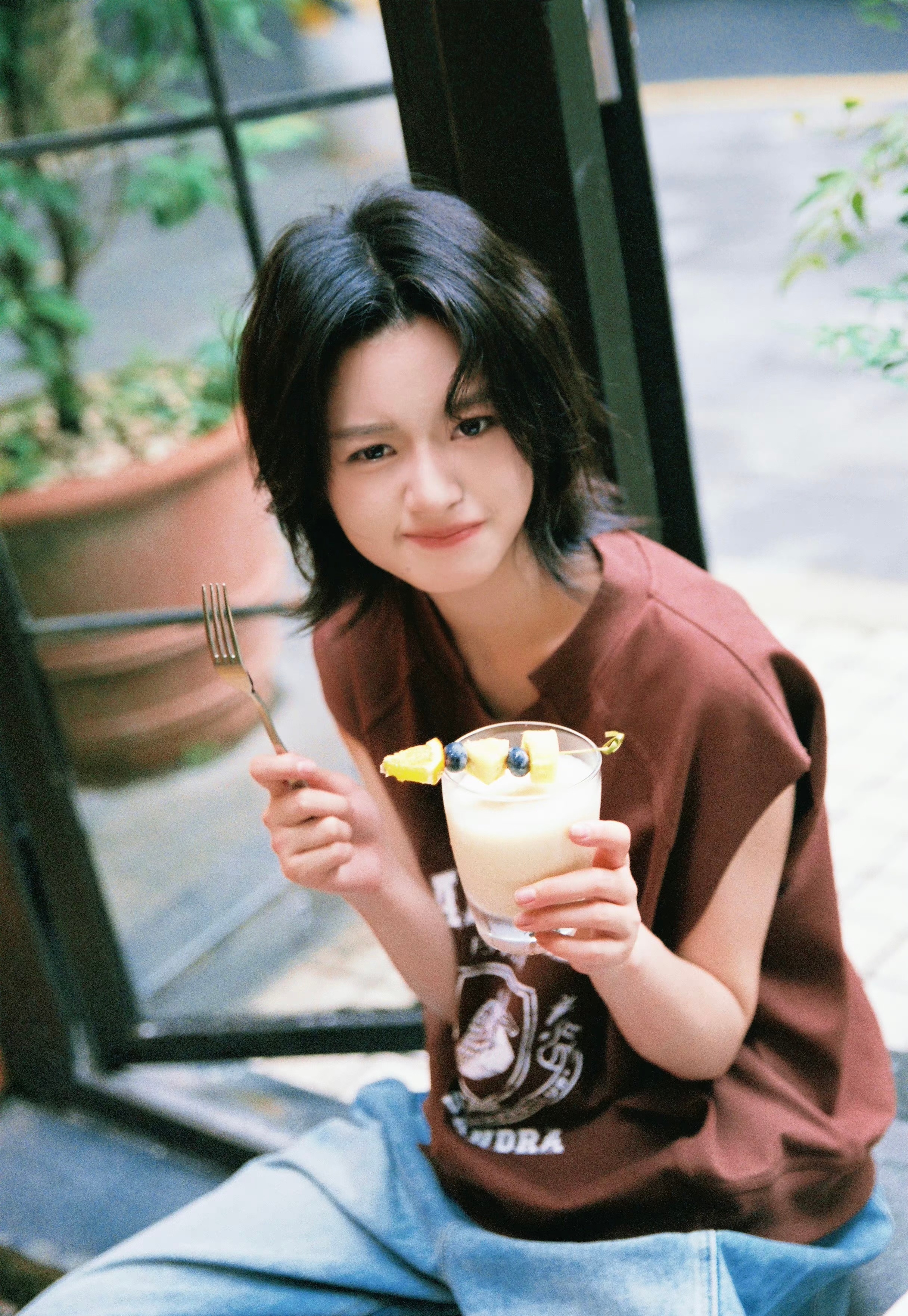#一个眼神记住了黄杨钿甜# 内娱小花的补货速度真快，05小花开始闪耀荧屏了！电视