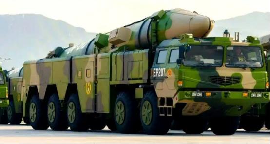 伊朗这一仗，直接把美军的底裤都扒光了！美以联军入侵 39 天，不仅没占到任何便宜