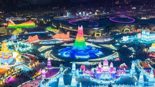 黑龙江近日举行了2025—2026年冬季冰雪旅游百日行动新闻发布会，宣布今年冬季