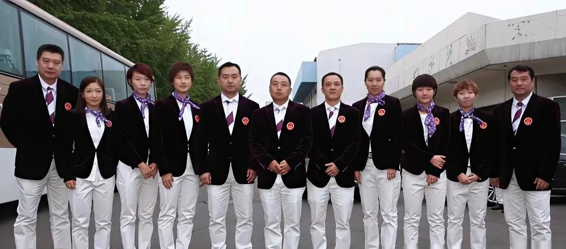 乒乓球世乒赛出征仪式传统 找到一张吉隆坡世乒赛的出征图 