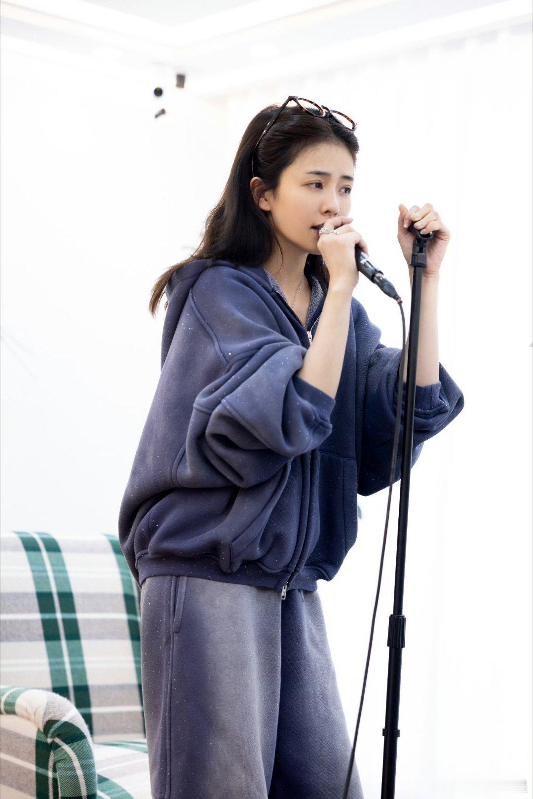 演员对自己的角色共情，居然也有人说演……放在别人身上早就说敬业了我支持内娱所有演