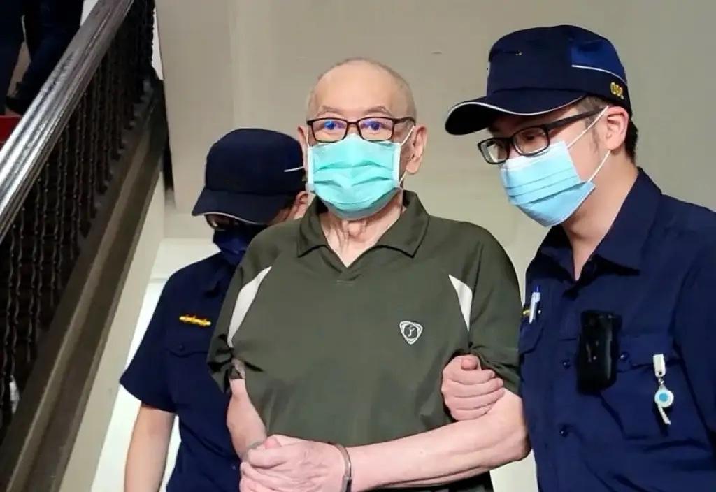 台独恶势力又要在台湾制造白色恐怖！

23日，台高等法院宣判台退将高安国获7年6