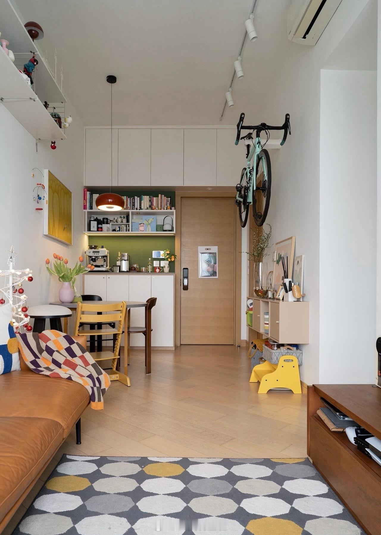 香港宏福苑单户最大44.9平方米香港朋友是房产中介，他朋友圈的小格局，这样看别说