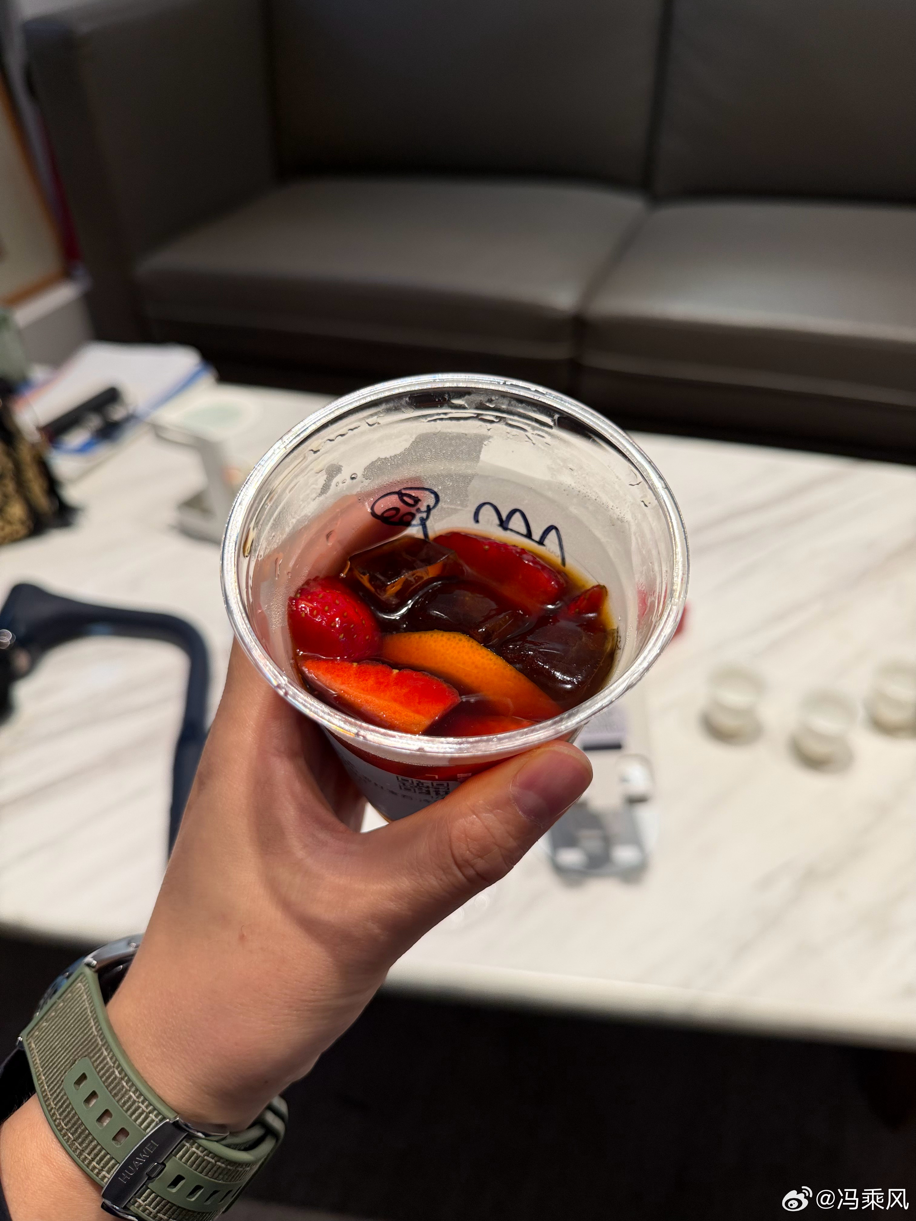 我同事说的说我喝的是辣椒美式。。。突然觉得川渝湘赣可以研究一下。