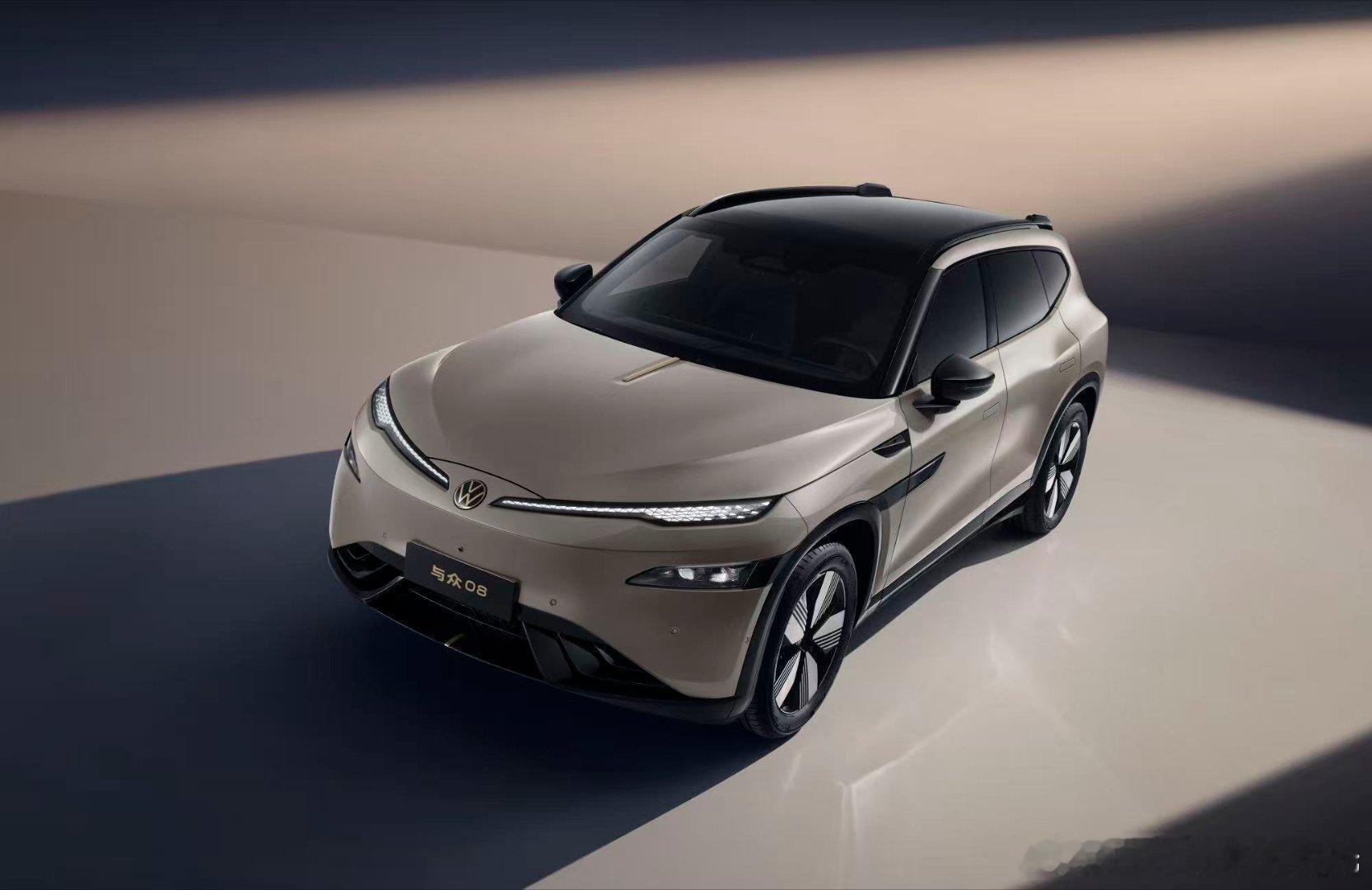 安徽大众与众08，长宽高分别为5000mm* 1954 mm* 1688 mm，