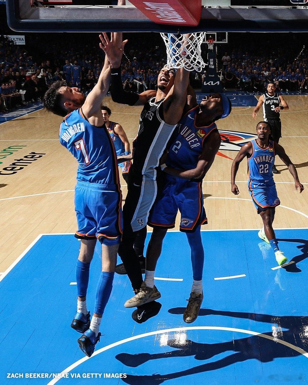 NBA 文班亚马世界名画，切特和SGA都成了背景板！波特兰开拓者当时是怎么赢的马