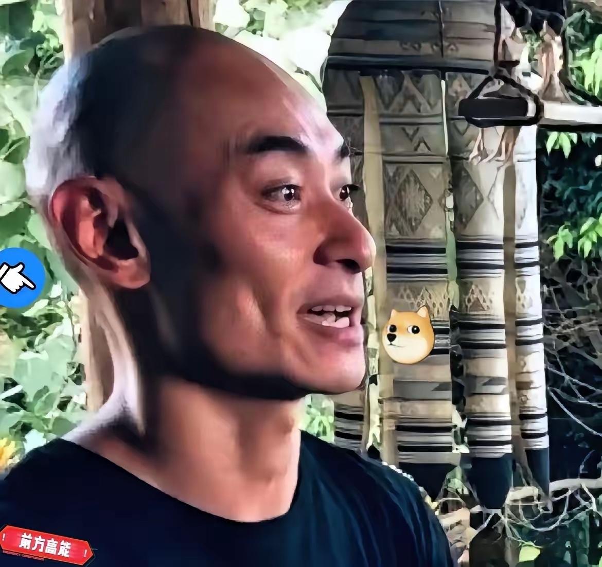 成都那个光头鼓手叶松源是不是有点邪门？定居四川十年不沾辣啃法棍，川普夹着说不清的