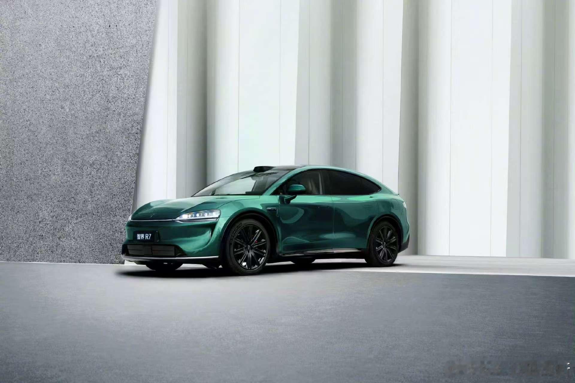 智界R7十万公里电池安全挑战 买新能源车，大家最担心的肯定是电池——怕用不久、怕