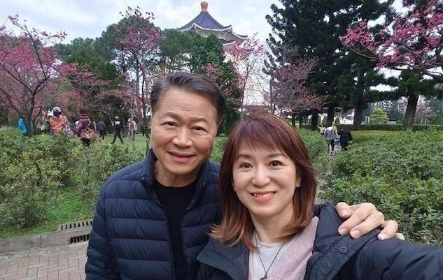 周玉琴被中天资遣、赖岳谦不再上中天节目，夫妻俩同步离开中天时政评论圈这事，比表面