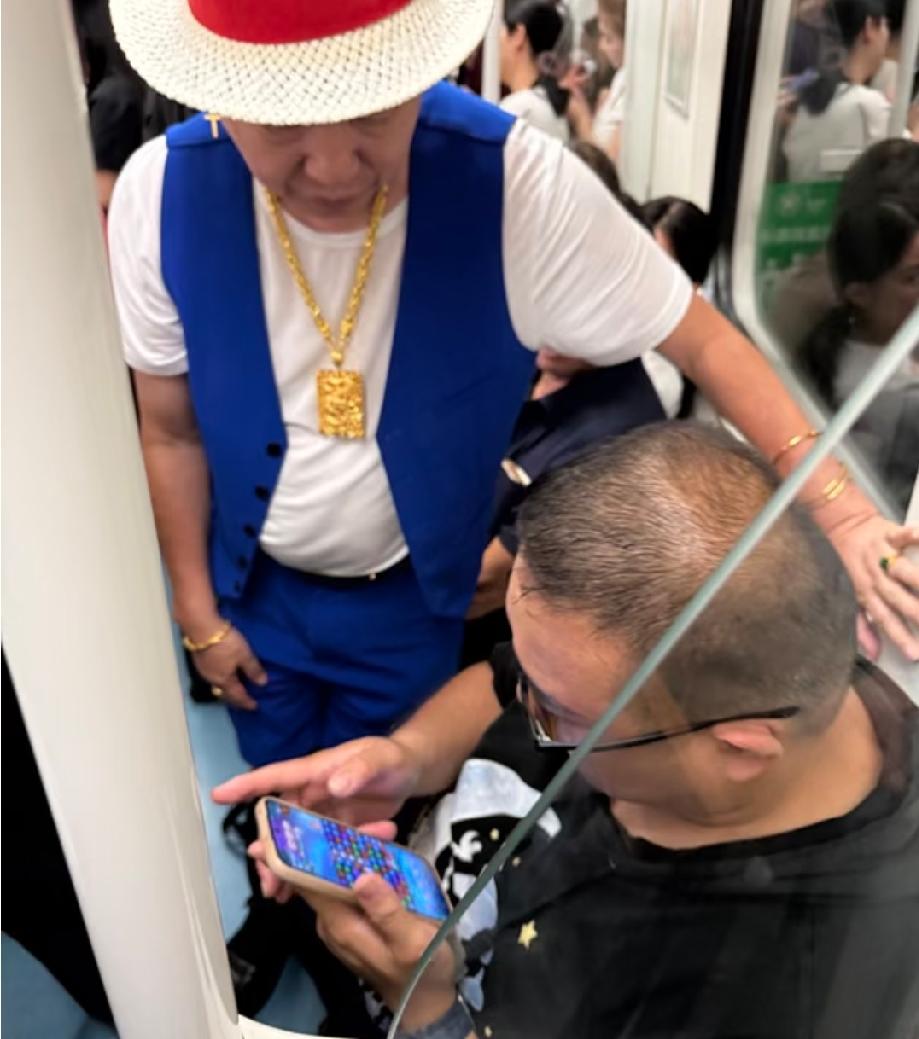 这才叫超级有钱人。