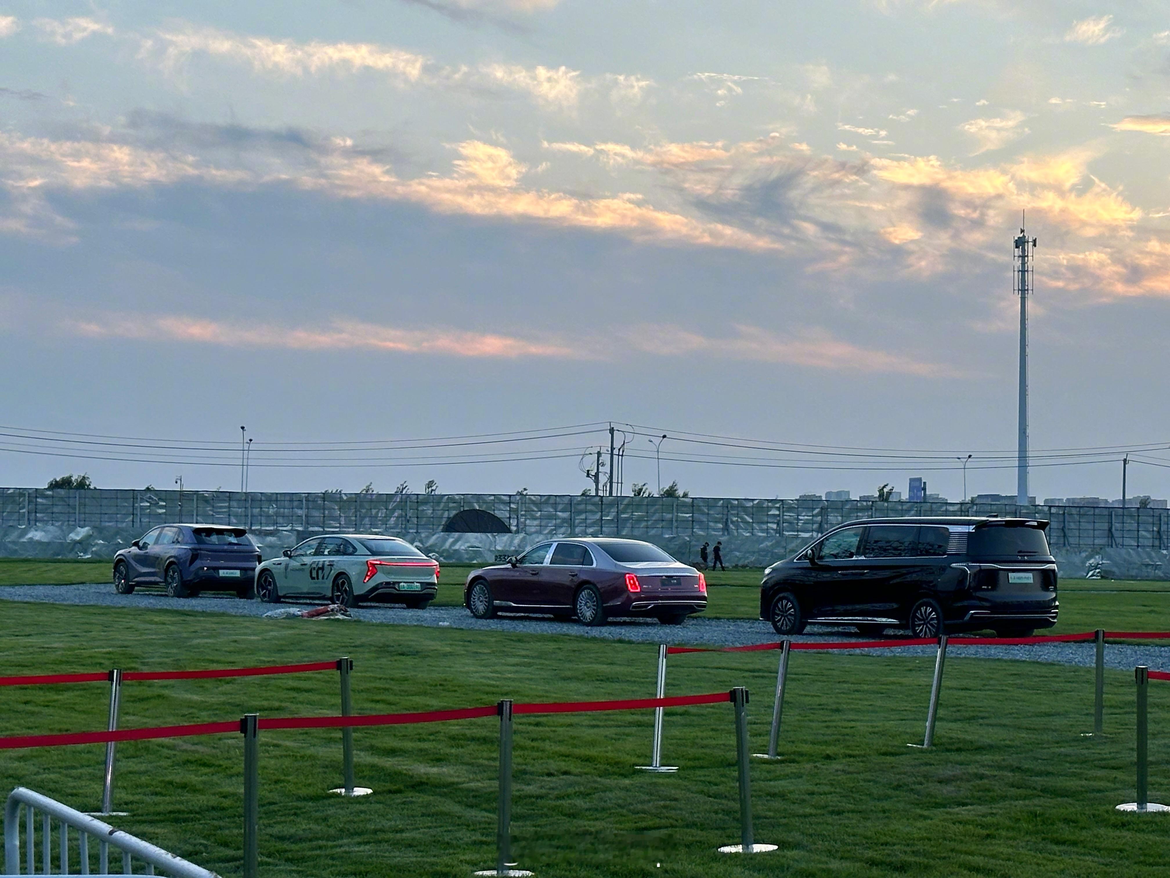 来给大家探个场地，2024红旗粉丝盛典暨红旗汽车文化节的一些小剧透，好戏明天上演