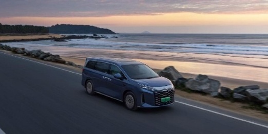 比亚迪电池工厂推行无瑕运营：力求产品“0缺陷” 12月4日，据“极片Lab”爆料