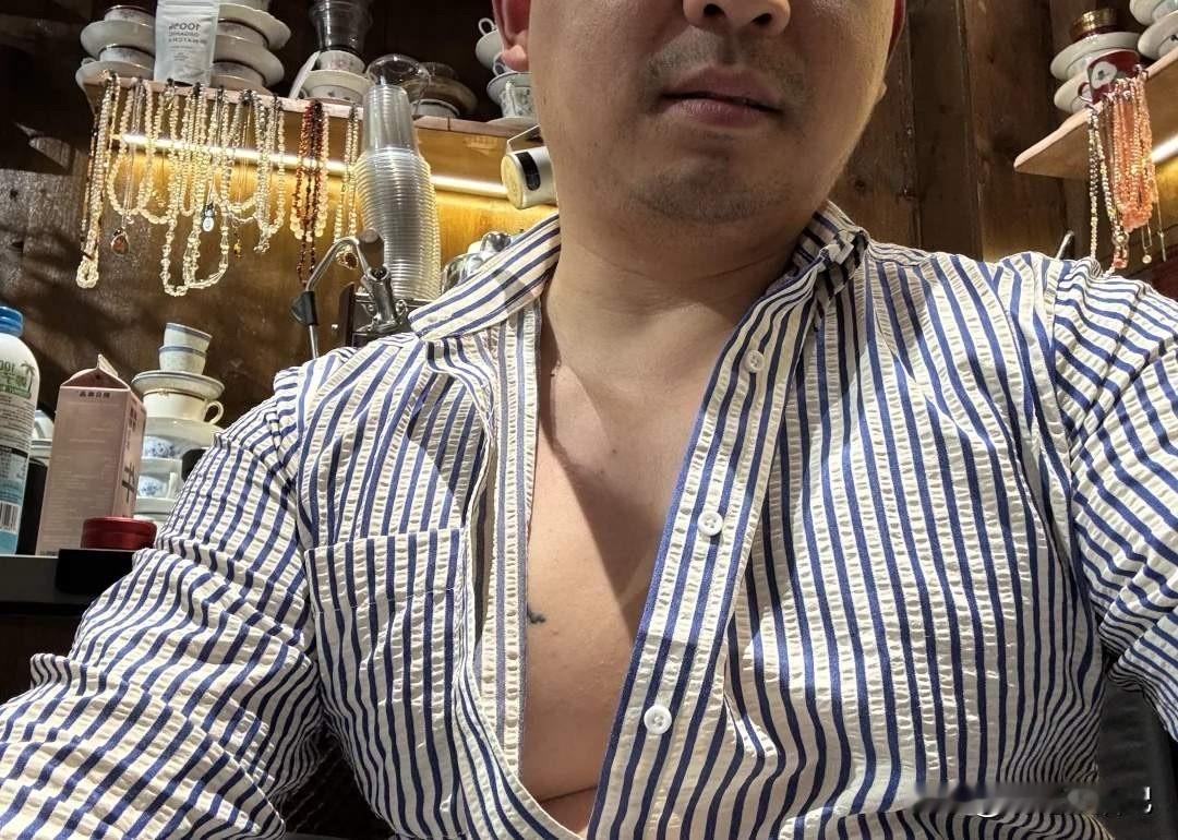 他的嘴唇，满分💯你打多少分？