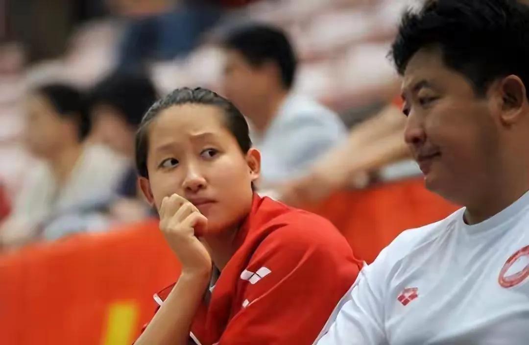 奥运冠军刘子歌选择正确吗？嫁给50岁教练金炜如今澳洲养鸡种菜
奥运冠军刘子歌的人